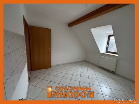 3-Zimmer-Dachgeschoss-Wohnung mit großem BALKON und Holzbalkendecke zu vermieten! - Photo 2