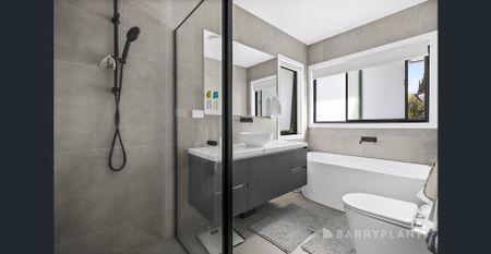 SLEEK URBAN LIVING - Photo 3