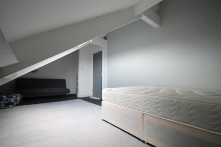 3 bedroom apartment to rent - Photo 5