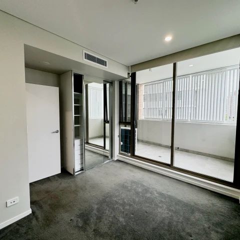 5 Sonny Leonard, Sydney - Photo 1