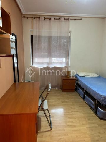 Piso de alquiler en Calle Sanchez Llevot, Labradores - Photo 5