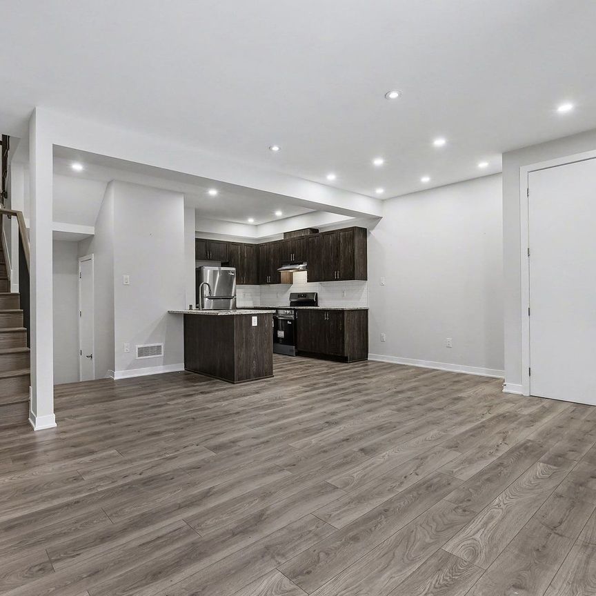 For Lease - 334 Catsfoot Walk, Barrhaven, Ontario - Photo 1