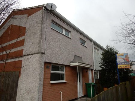 2 bedroom semi-detached house to rent - Photo 5