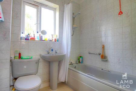 1 bedroom flat to rent - Photo 4