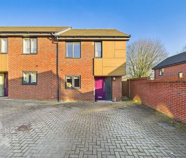 Whooper Close, Long Stratton, Norwich - Photo 3