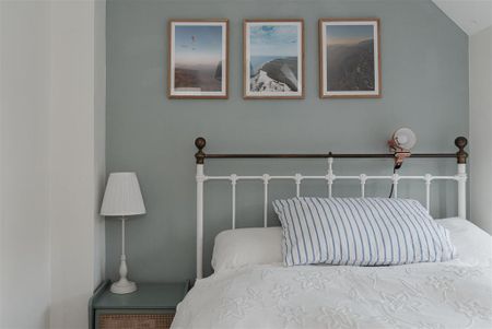 2 bedroom end of terrace house to rent - Photo 4