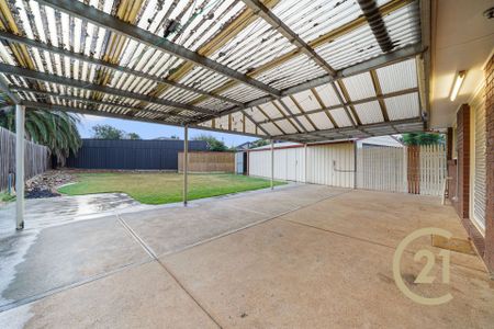Perfect Location Close to Schools and Public Transport !! - Photo 5