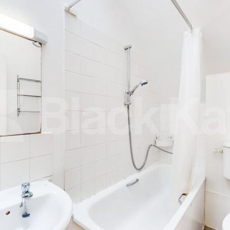 Modern Apartment - Photo 4