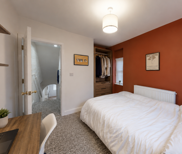1 bedroom in a house share to rent - Photo 5