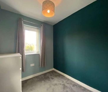 Captains View, Braunton Crescent, CF3 - Photo 6