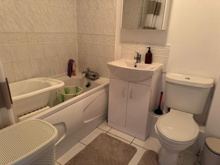 2 bedroom terraced house to rent - Photo 5