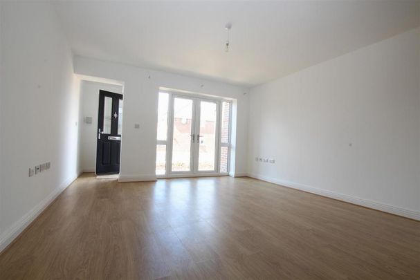 2 bedroom maisonette to rent - Photo 1