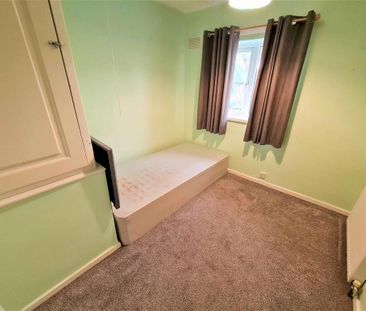 3 bedroom semi-detached house to rent - Photo 6