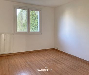Location Appartement 3 pièces 72m² CHATEAURENARD 13160 - Photo 4