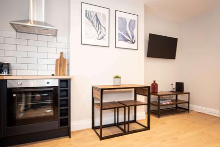 1 bedroom flat to rent - Photo 2