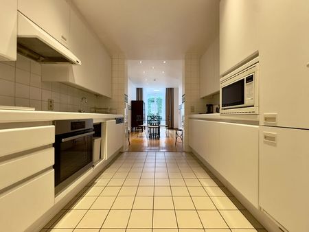 Appartement te huur - Foto 3
