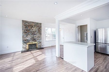 For Lease - 200 Trent Street, Whitby, Ontario - Photo 2