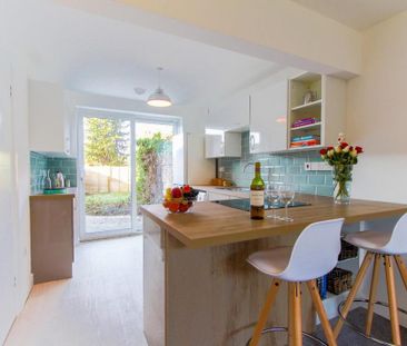 2 bedroom flat to rent - Photo 4