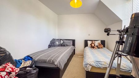 4 bedroom detached house to rent - Photo 5