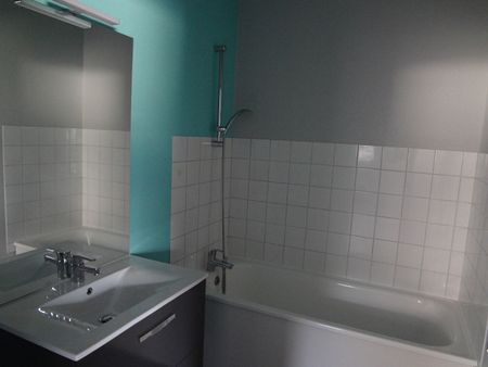 Location Appartement 2 pièces 35m² - Photo 3