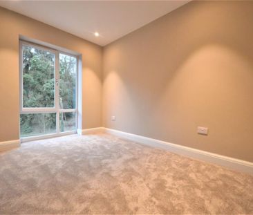 2 Bedroom Apartment To Let - Photo 3