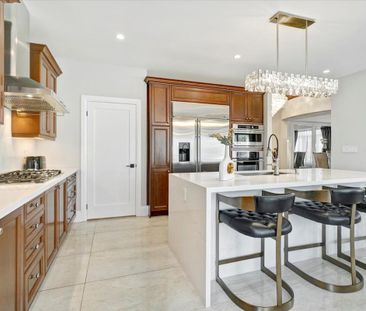 For Lease - 3298 Liptay Avenue, Oakville, Ontario - Photo 3