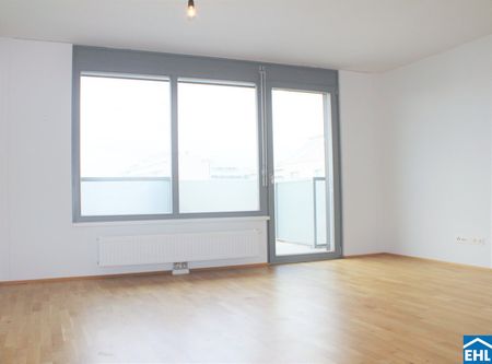 Top 1,5-Zimmer-Wohnung mit Balkon nahe Gasometer - Photo 2