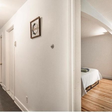 Appartement 4 1/2 - 2 chambres à coucher – 75 m² (817 p2) - Photo 4