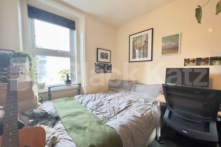 Bright & airy period conversion - Photo 2