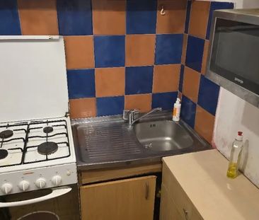 Închiriez garsonieră în zona Blașcovici - Photo 2