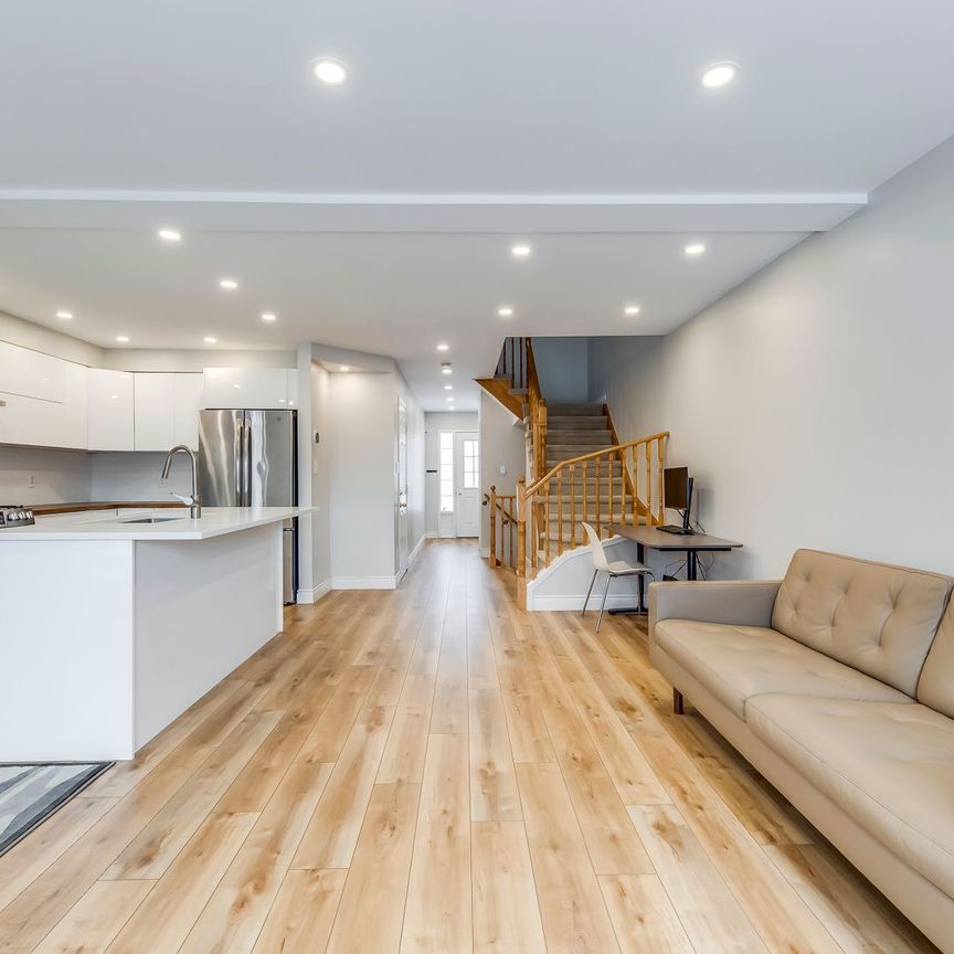 For Lease - 1489 Heritage Way Unit# 75, Oakville, Ontario - Photo 1