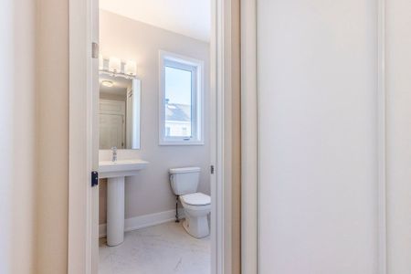 For Lease - 224 APPALACHIAN Circle, Barrhaven, Ontario - Photo 2