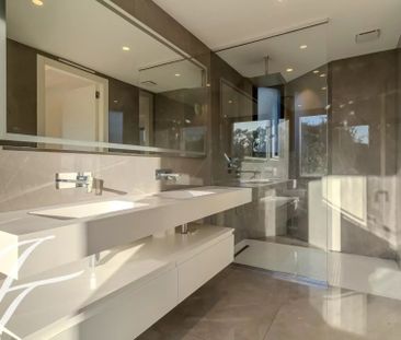 Maison à louer Valbonne, Cote d'Azur, France12 000 EUR / Mois - Photo 5