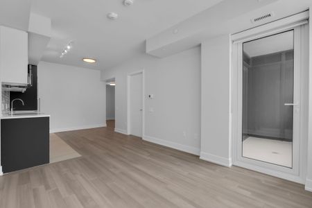 For Lease - 664 Spadina Avenue Unit# 205, Toronto, Ontario - Photo 4