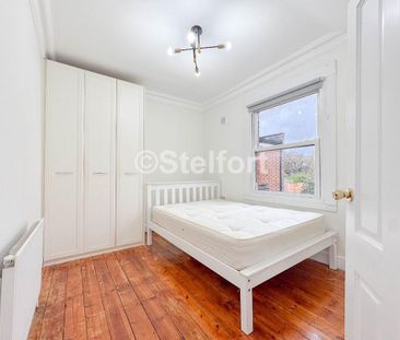 4 bedroom terraced house to rent - Photo 4