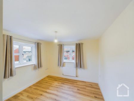 2 bedroom maisonette to rent - Photo 2