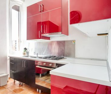 Large single room with window in Milan - Photo 6