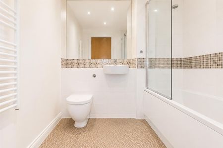 2 BED Apartment To rent - Photo 4