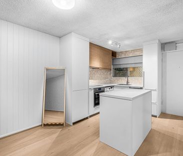 Stylish & Modern Unit in Maylands - Photo 3