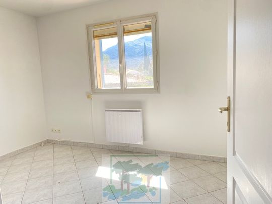 Location Maison 4 pièces 99m² ST GENIS DES FONTAINES 66740 - Photo 1