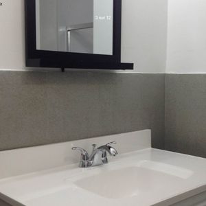 Grand 5 1/2 Haut Triplex - Photo 3