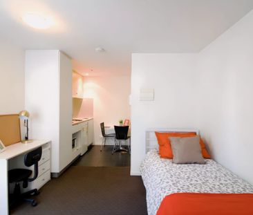 Standard Studio with balcony - Photo 2