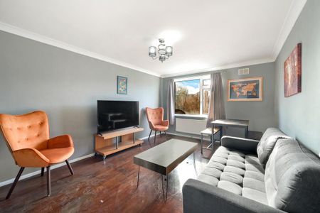 3 bedroom terraced house to rent - Photo 2