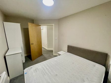 2 bedroom apartment to rent - Photo 4