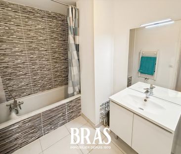 Location Maison 5 pièces 107m² LA CHAPELLE SUR ERDRE 44240 - Photo 6