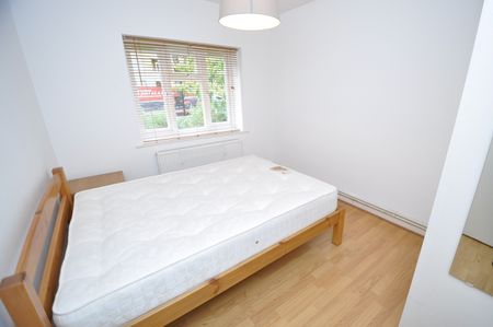 2 Bed Flat, Catherwood Court, N1 - Photo 4