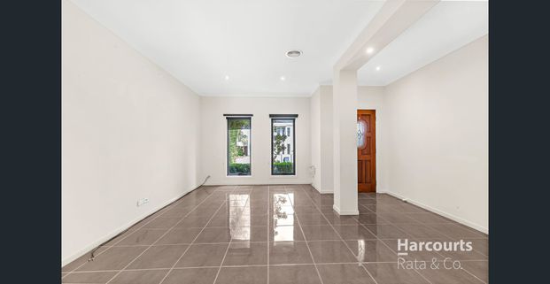 Spacious 4-Bedroom Home in South Morang - Photo 1