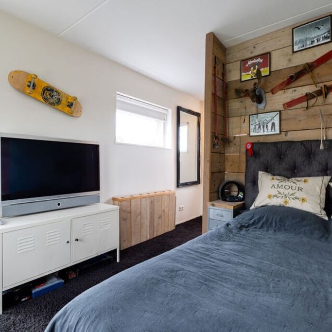 Karper, 2954 BP, Alblasserdam - Photo 1