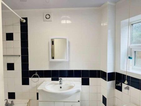 Abercromby Avenue, High Wycombe, HP12 - Photo 4