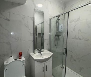 Room in a Shared House, Shelbourne Road, N17 - Photo 6